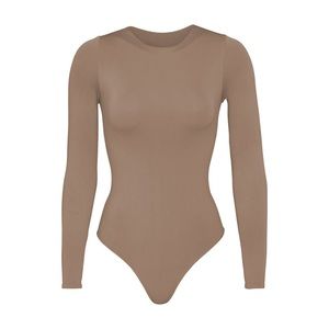 SKIMS Essential Crew Neck Long Sleeve Bodysuit